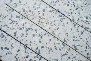 Тротуарная плитка Готика Granite FINO, Грис-Парга, Полигональ, 893х780х80 мм